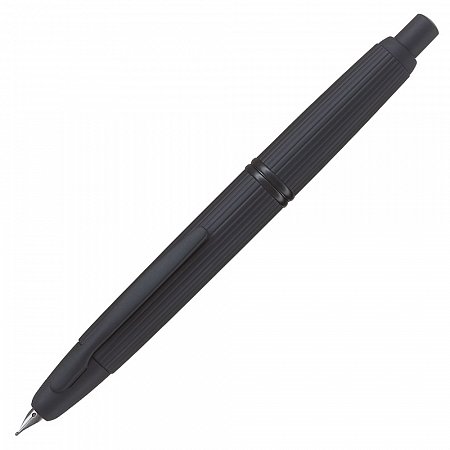 Pilot Capless Stripe Matte Black - Fountain [B]